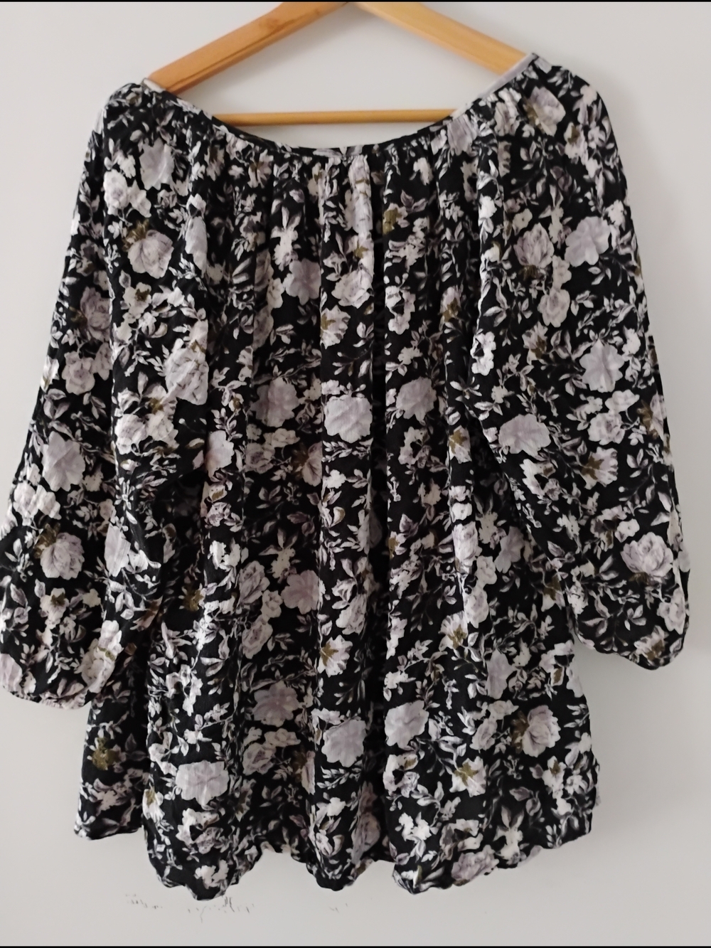 Faded Glory Black Floral Peasant Top